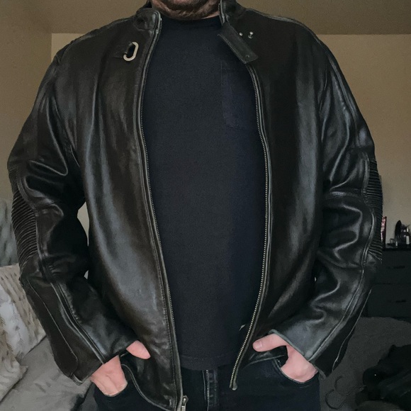 Wilson’s leather jacket - Picture 3 of 12